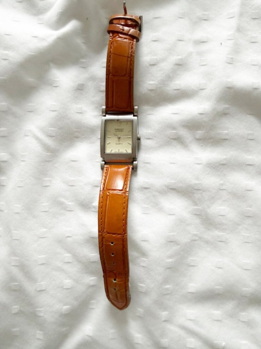 Embassy by Gruen PQuartz w/ Date Brown Leather Strap Men's Watch NEEDS BATTERY